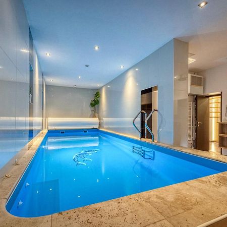 La Villa - Piscine / Karaoke / Jeux Fontaine  Екстериор снимка