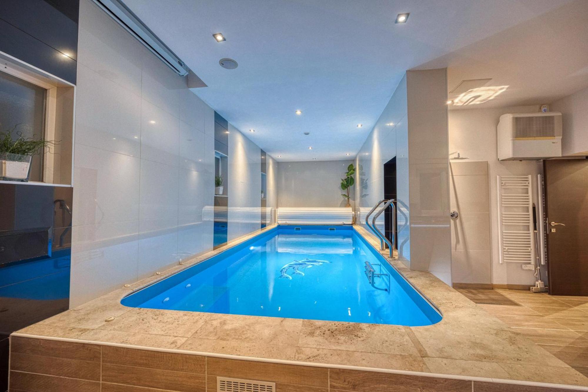 La Villa - Piscine / Karaoke / Jeux Fontaine  Екстериор снимка