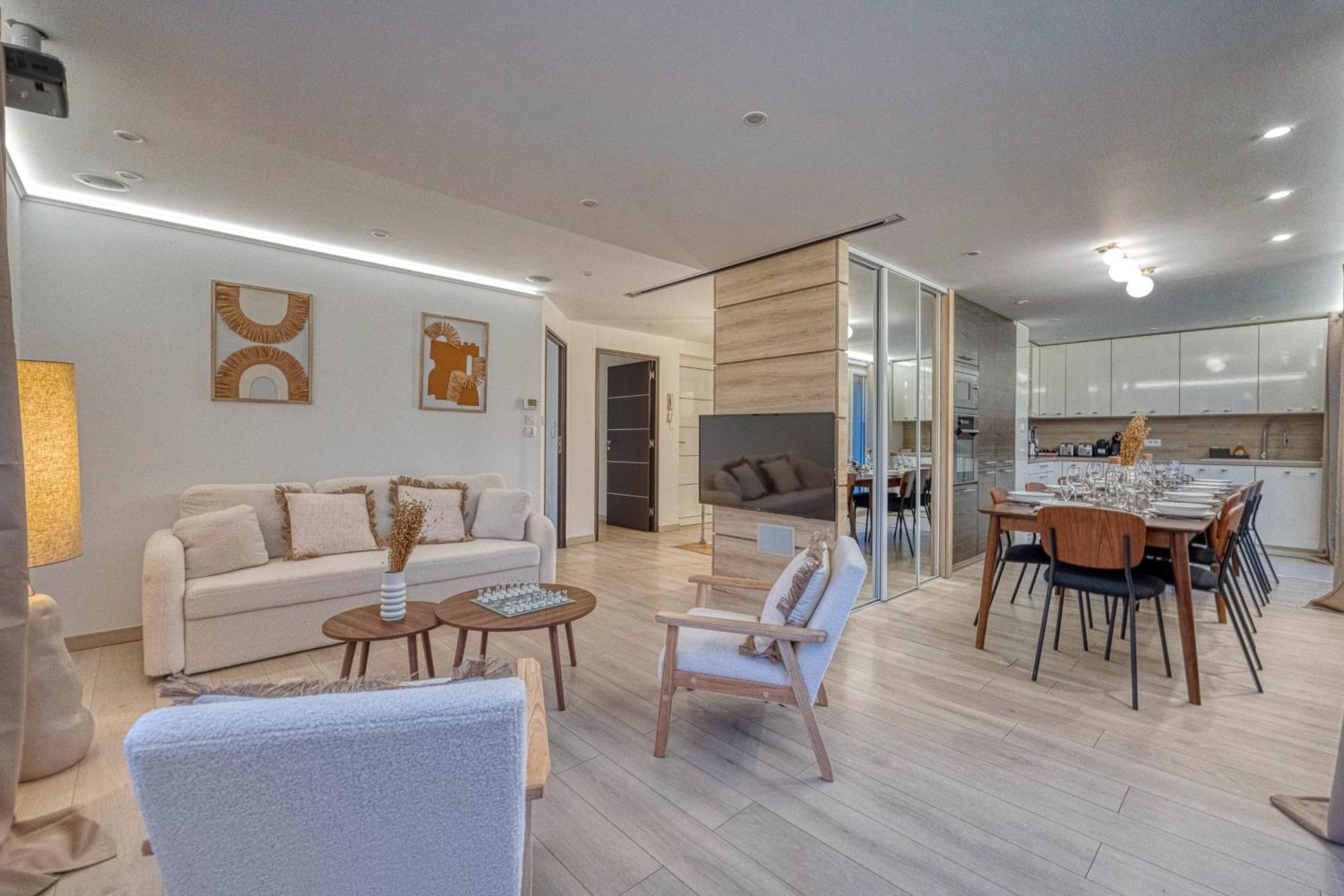 La Villa - Piscine / Karaoke / Jeux Fontaine  Екстериор снимка